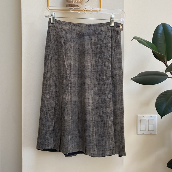 Vintage Max Mara silk blouse and skirt set - Picture 2 of 10